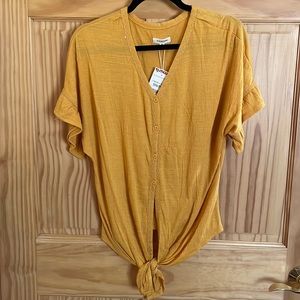 Yellow top never worn